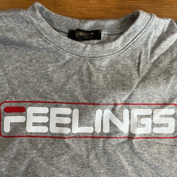 Charlotte Russe Cropped Sweater - Picture 2 of 4